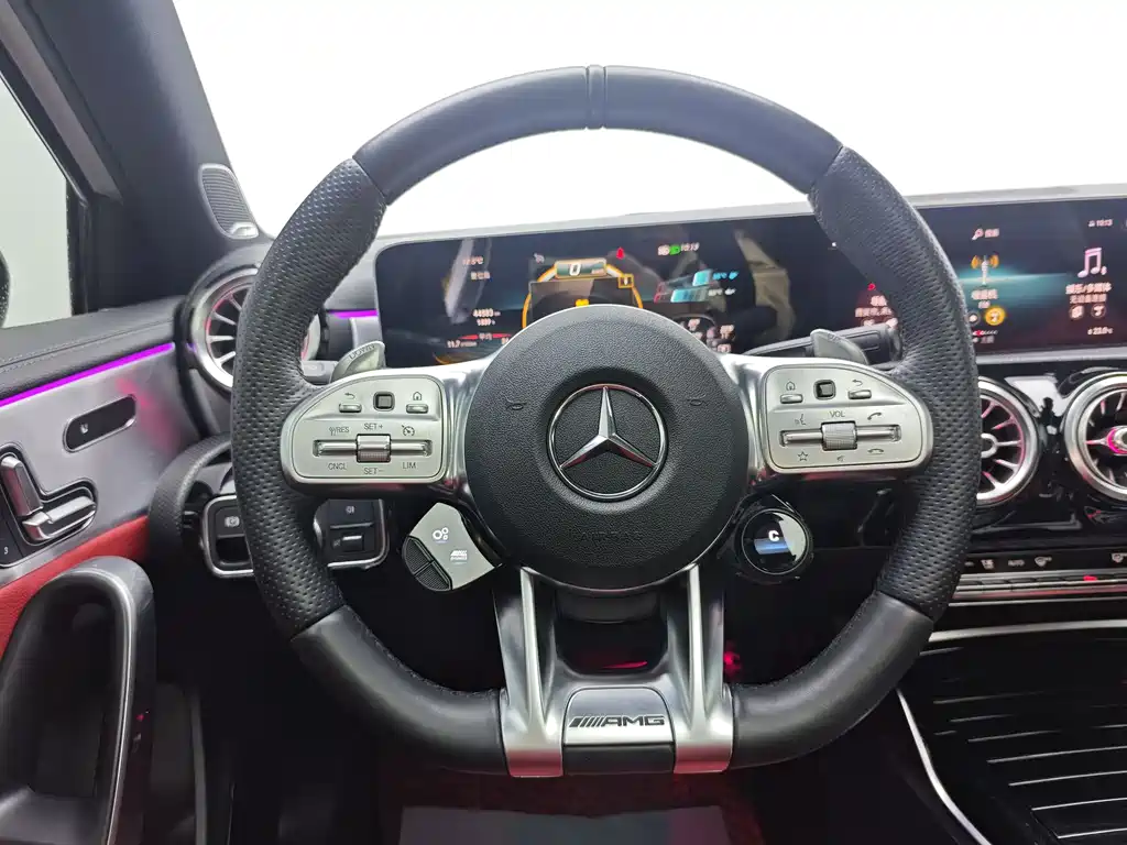 Mercedes-Benz A-class AMG 2020 AMG A 35 L 4MATIC