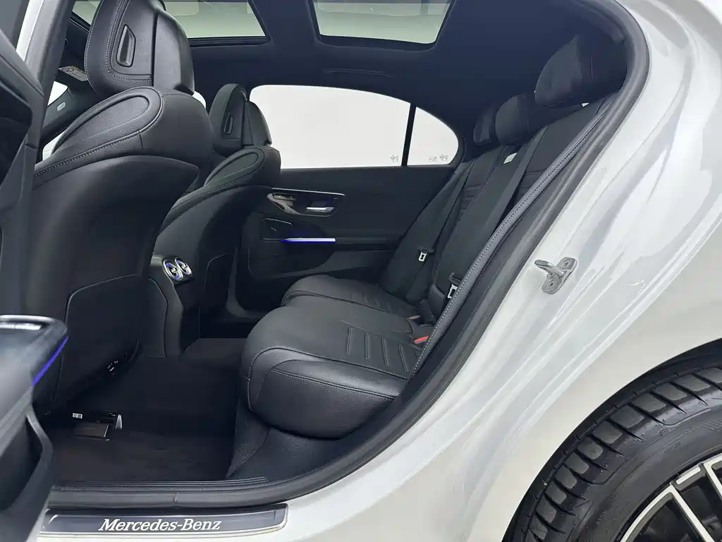 Mercedes-Benz C-class 2024 C 260 L sports Version