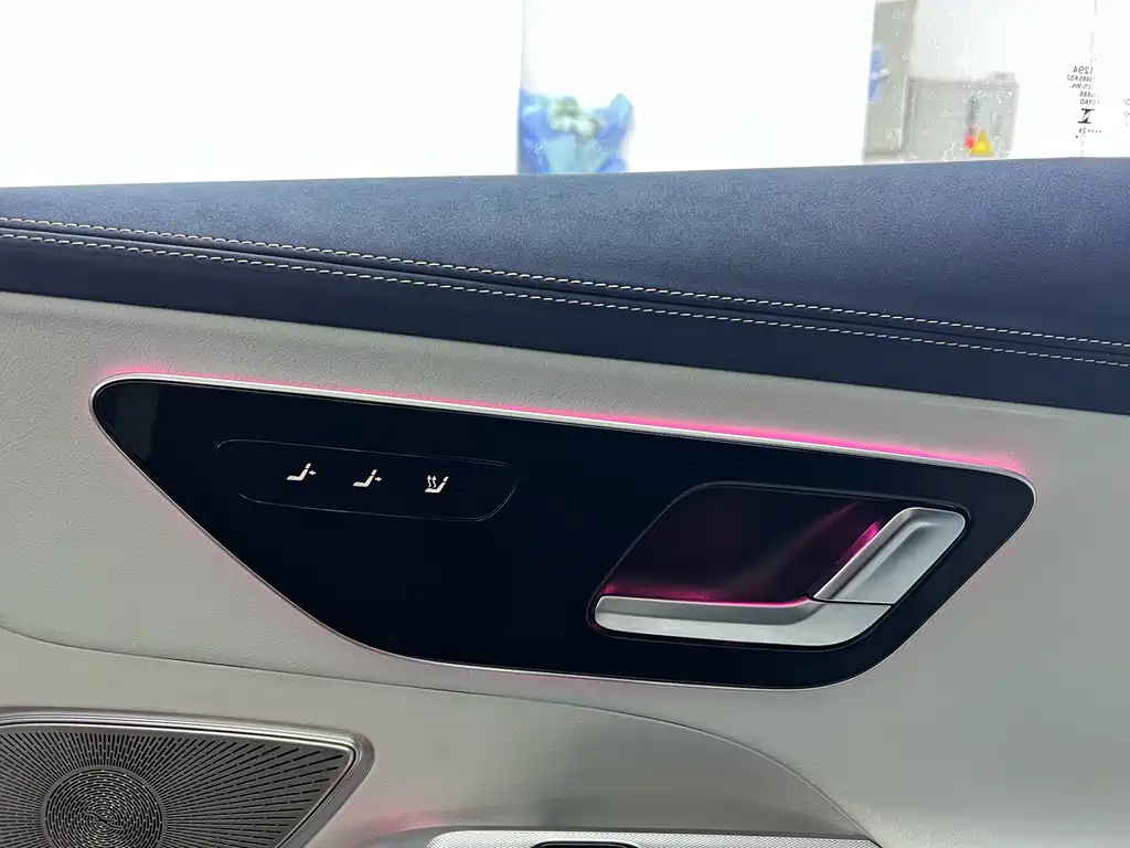 Фото машины 30