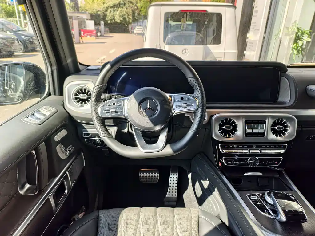 Фото машины 24