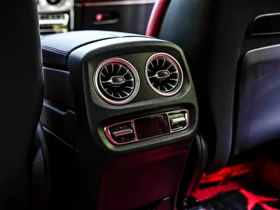 Фото машины 30