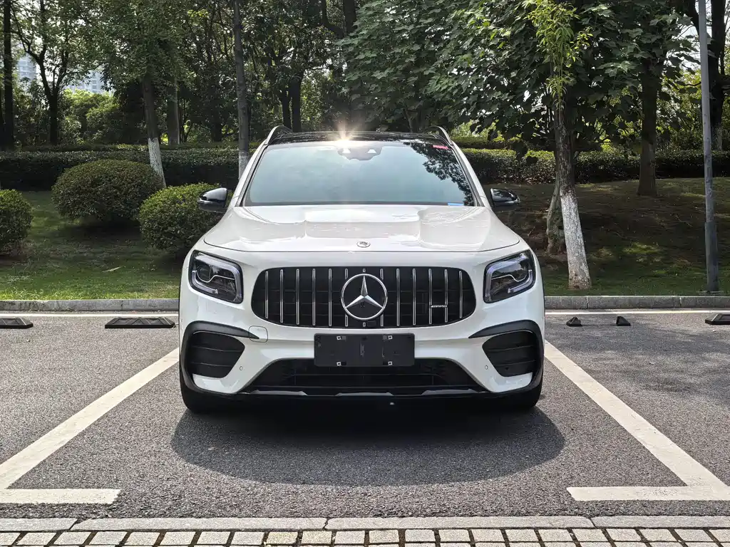 Mercedes-Benz GLB AMG 2023 AMG GLB 35 4MATIC