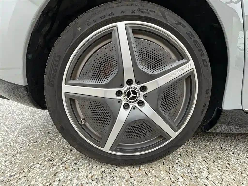 Mercedes-Benz EQE 2022 Model 350 First Special Edition