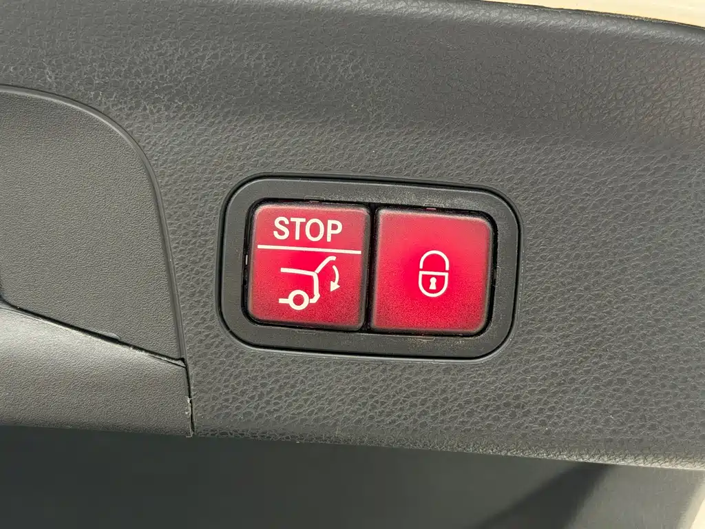 Mercedes-Benz GLC Coupe 2020 GLC 300 4MATIC Coupe SUV