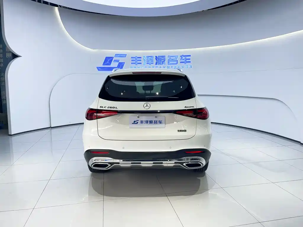 Mercedes-Benz GLC 2023 GLC 260 L 4MATIC dynamic 7-seater