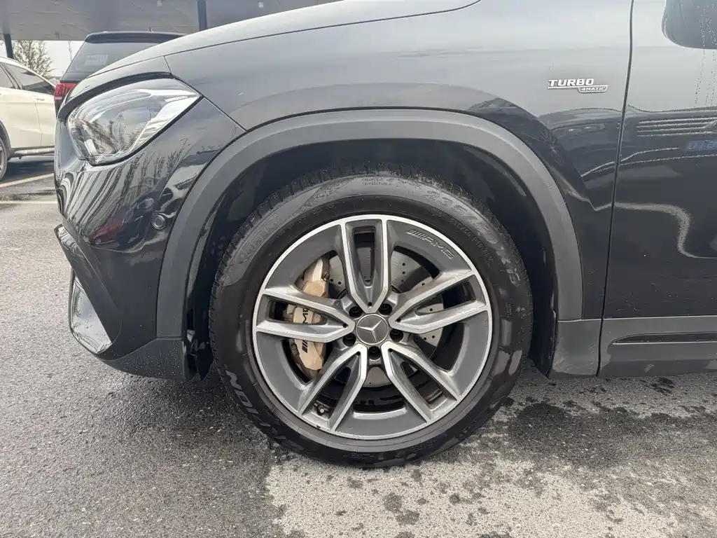 Mercedes-Benz GLA AMG 2022 AMG GLA 35 4MATIC
