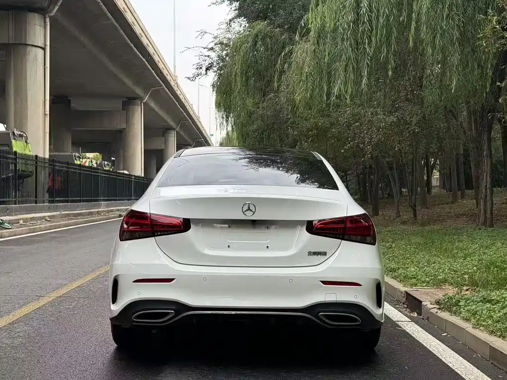 Mercedes-Benz A-class 2020 Model A 200 L