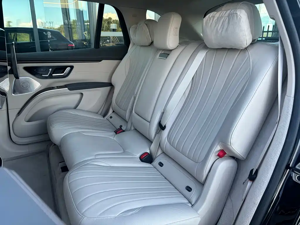 Фото машины 30