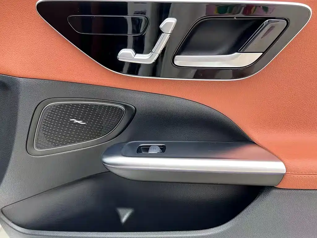 Mercedes-Benz C-class 2023 C 260 L sports Version