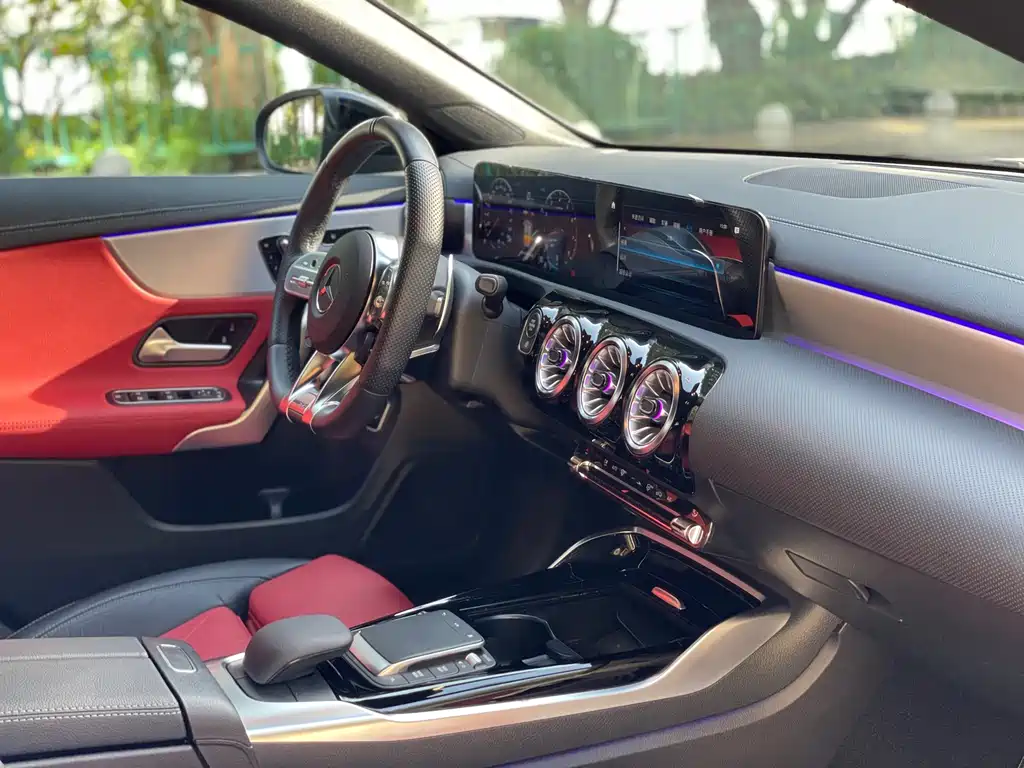 Mercedes-Benz CLA AMG 2022 AMG CLA 35 4MATIC