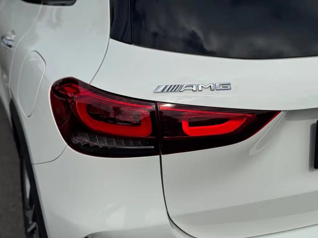 Mercedes-Benz GLA AMG 2021 AMG GLA 35 4MATIC