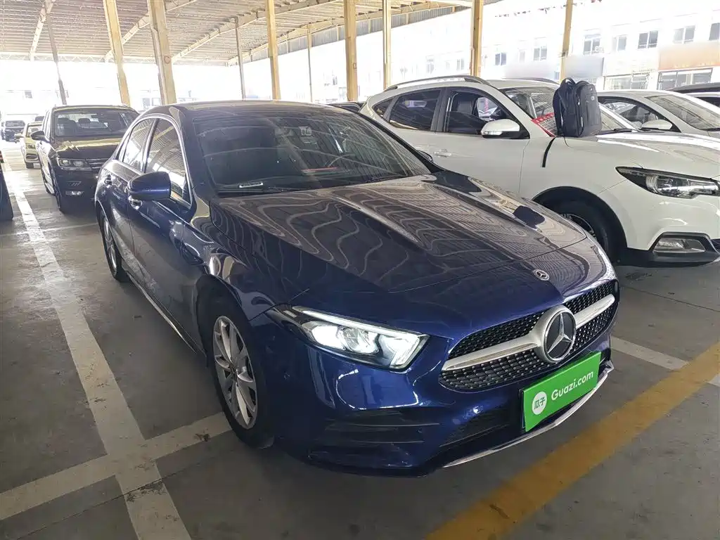 Mercedes-Benz A-class 2020 A 200 L sports sedan