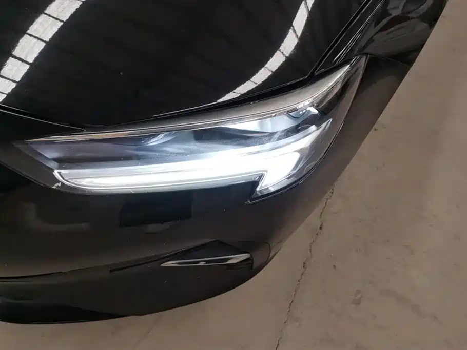 Regal 2020 model 552T Elite Type