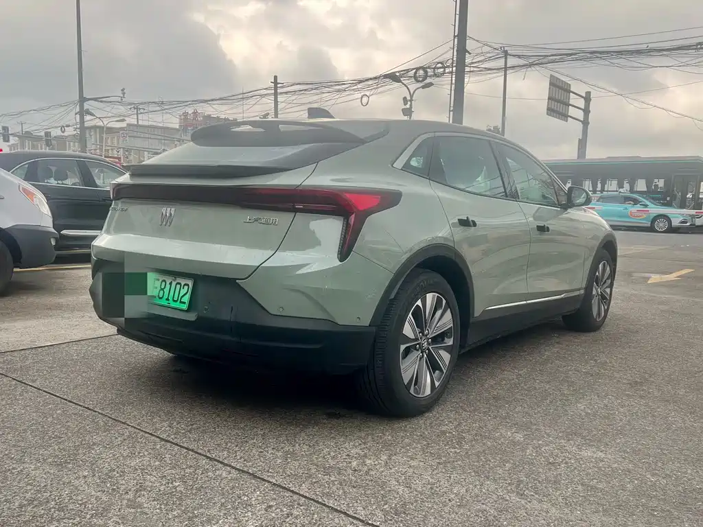 Buick E4 2023 GS long battery life four-wheel drive version