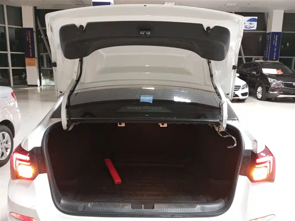 Фото машины 23