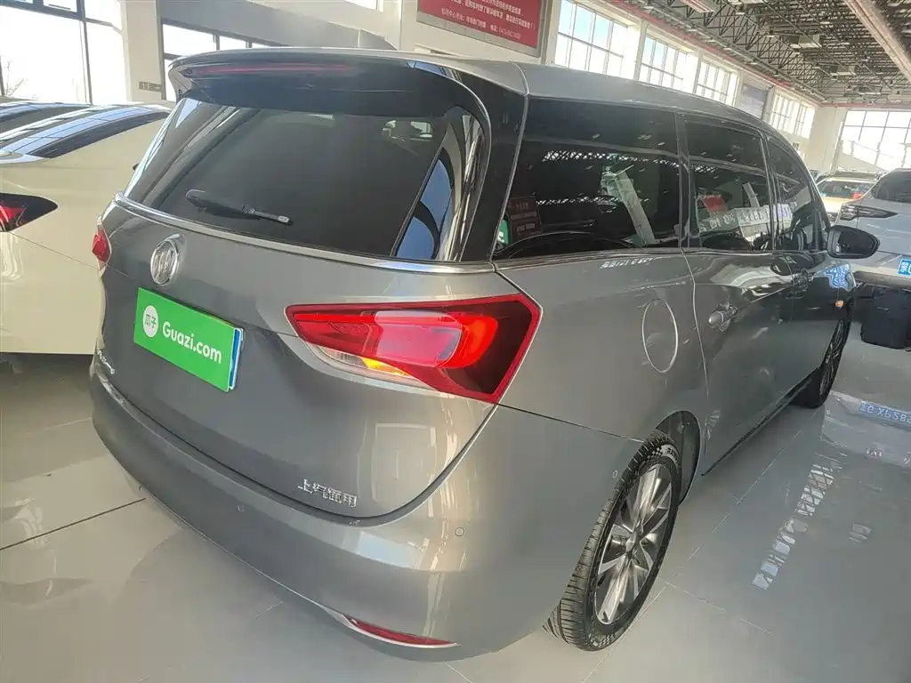 Buick GL6 2019 18T 6-seater interconnected premium country V