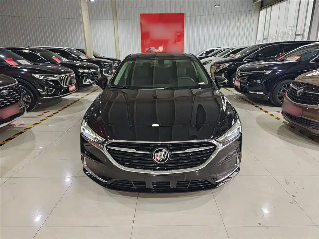 Lacrosse 2021 model 652T Luxury