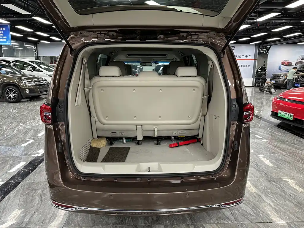 Buick GL8 2021 Land Business Class 652T Luxury