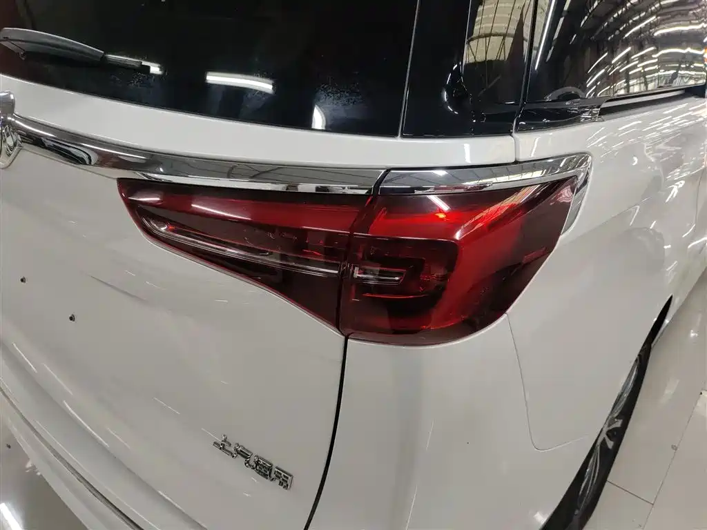 Buick GL8 2023 ES Lu Zun Exclusive Type