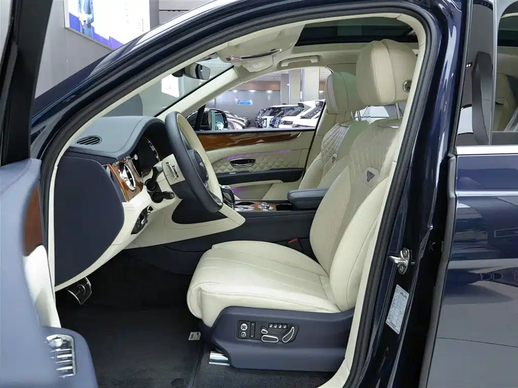 Фото машины 22