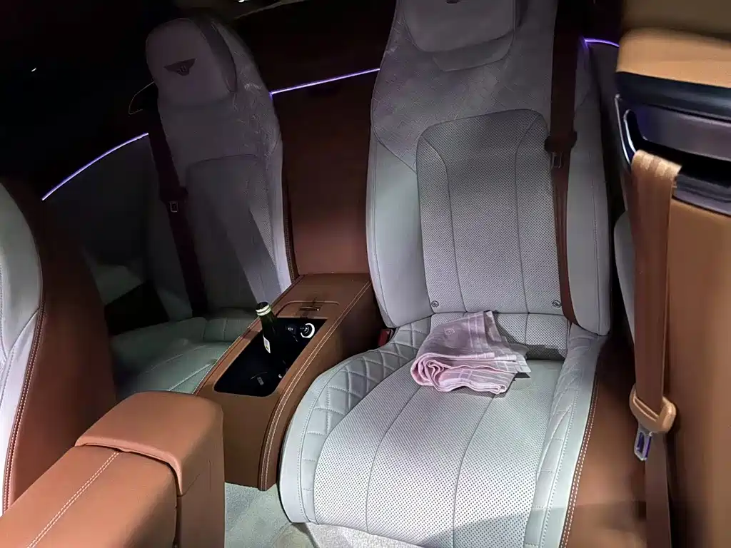 Continental 2020 4.0T GT V8