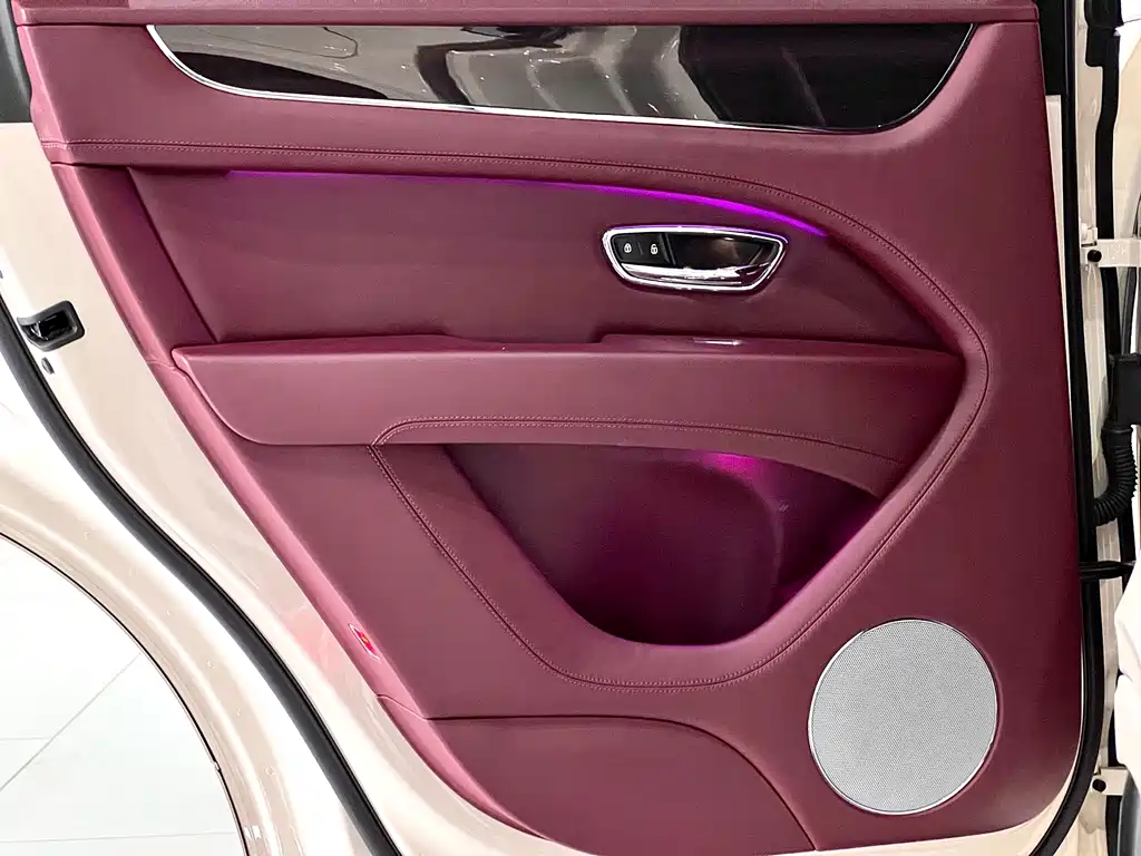 Фото машины 24