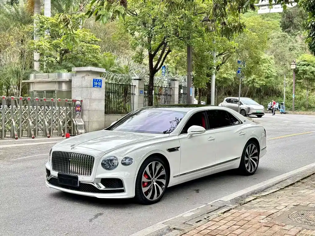 Flying Spur 2024 V8 Edition 8