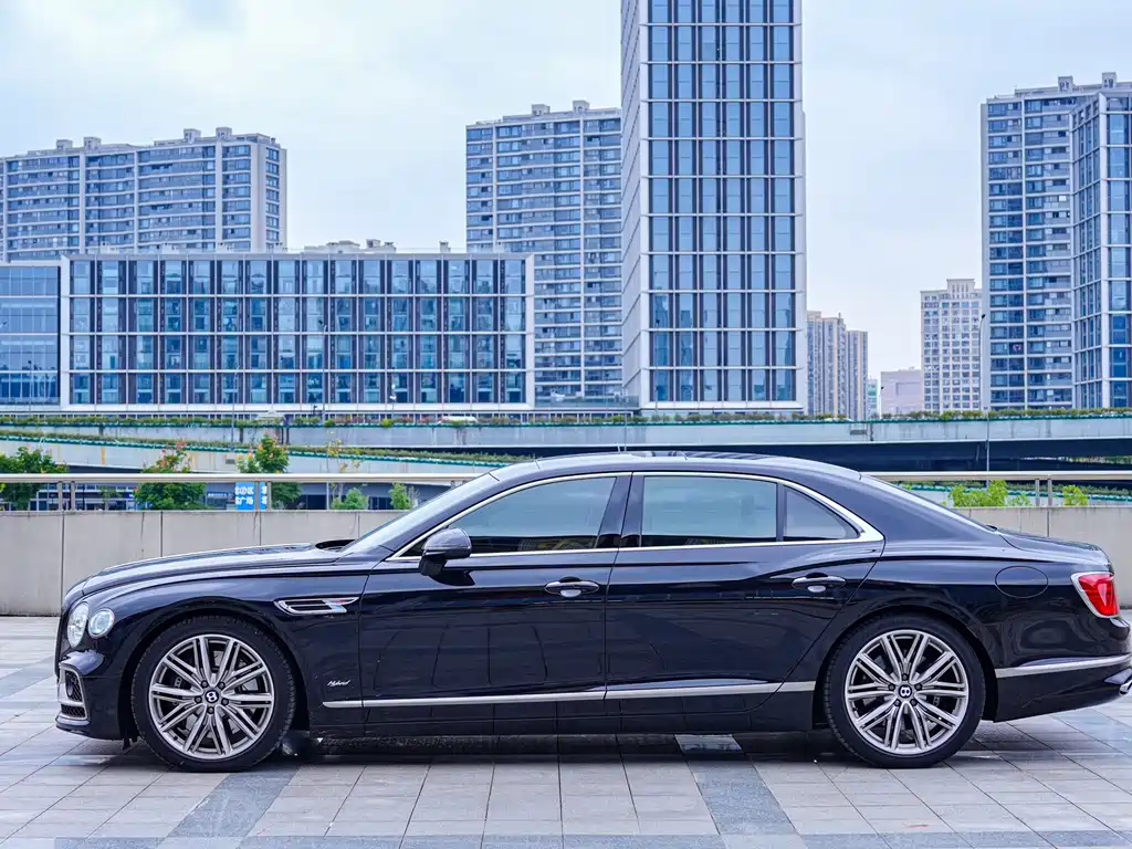 Фото машины 24