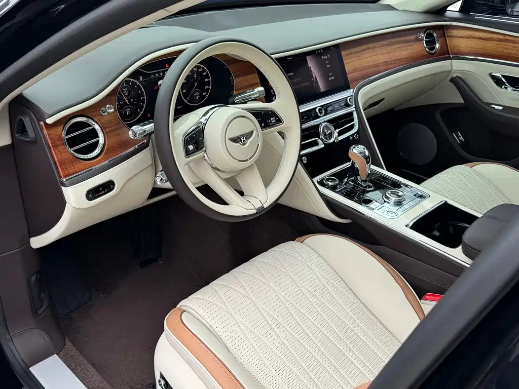 Фото машины 22