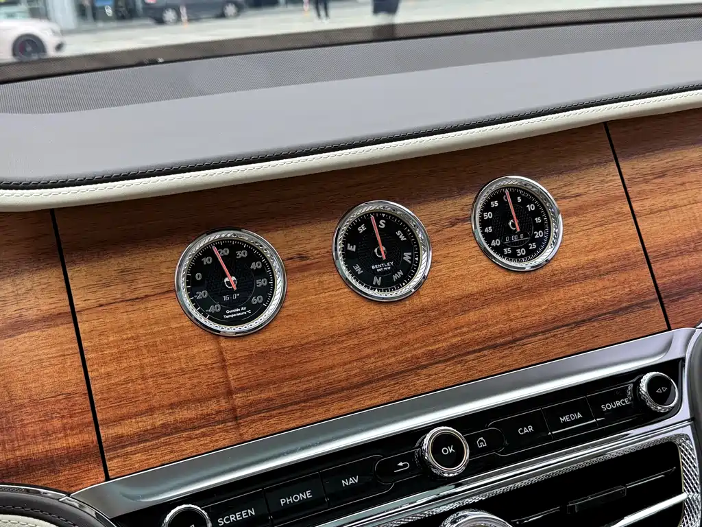 Фото машины 17