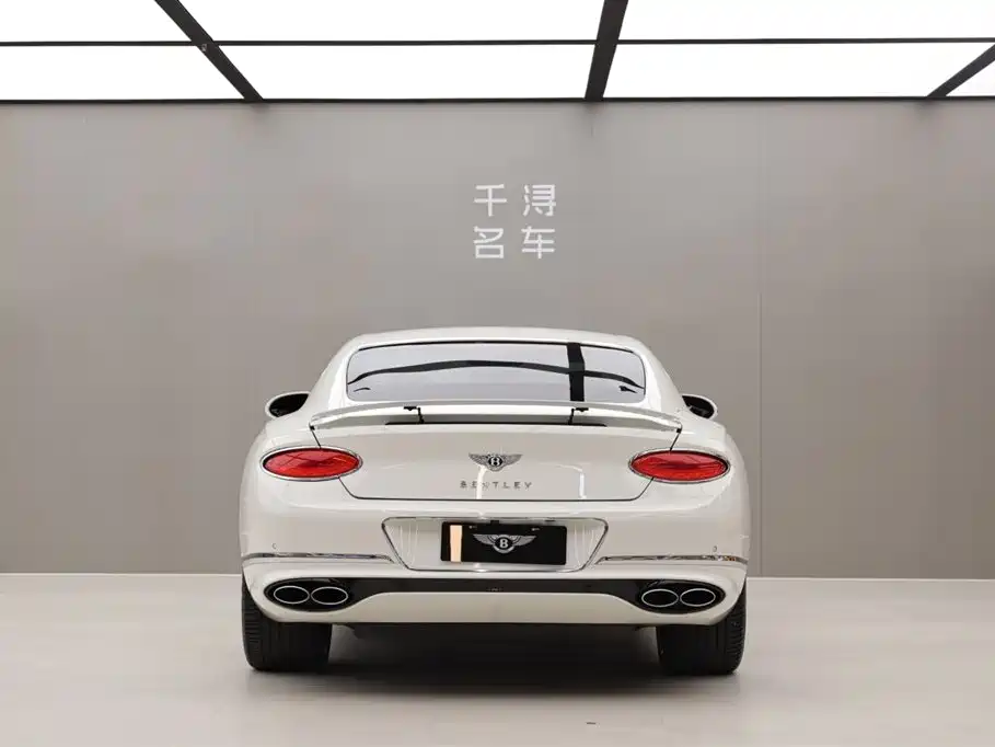 Continental 2020 4.0T GT V8