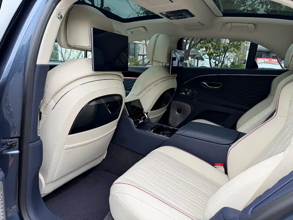 Flying Spur plug-in hybrid 2022 2.9 T V6 Hybrid Mulliner