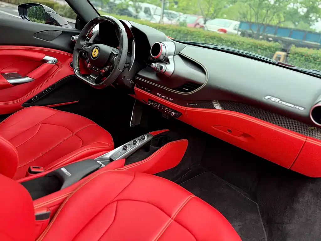 Ferrari F8 2019 Tributo 3.9T V8