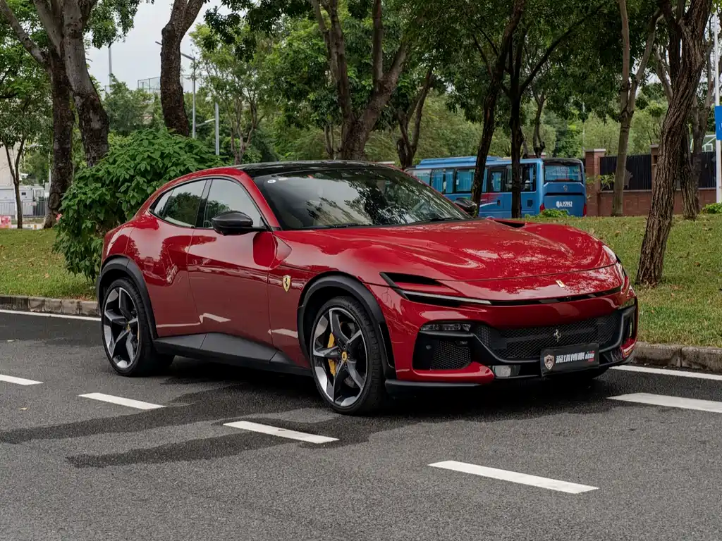 Purosangue 2023 model 6.5L V12