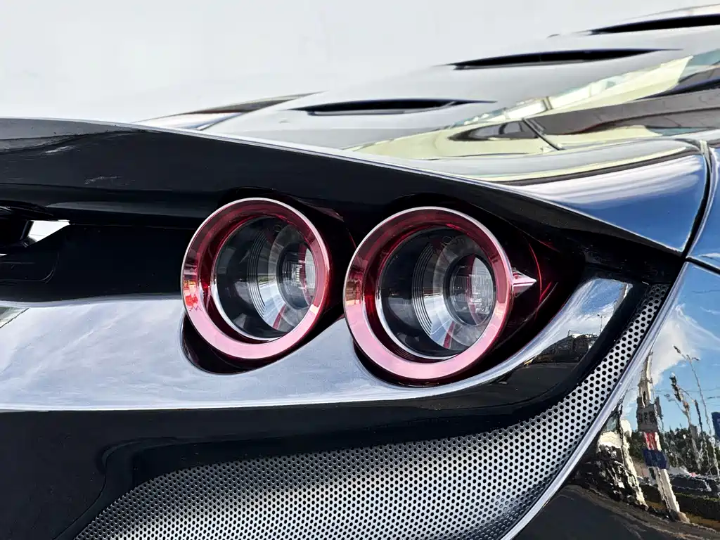 Ferrari F8 2019 Tributo 3.9T V8