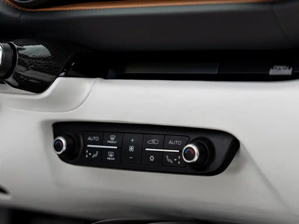 Ferrari 812 2020 6.5L GTS