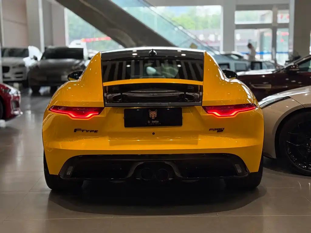 Jaguar F-TYPE 2021 P380 full drive R-Dynamic hardtop version