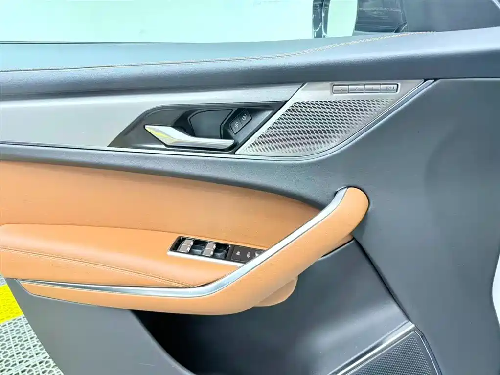 Jaguar F-PACE 2024 P250 R-Dynamic SE