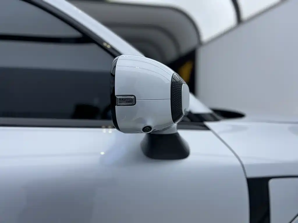 Фото машины 30