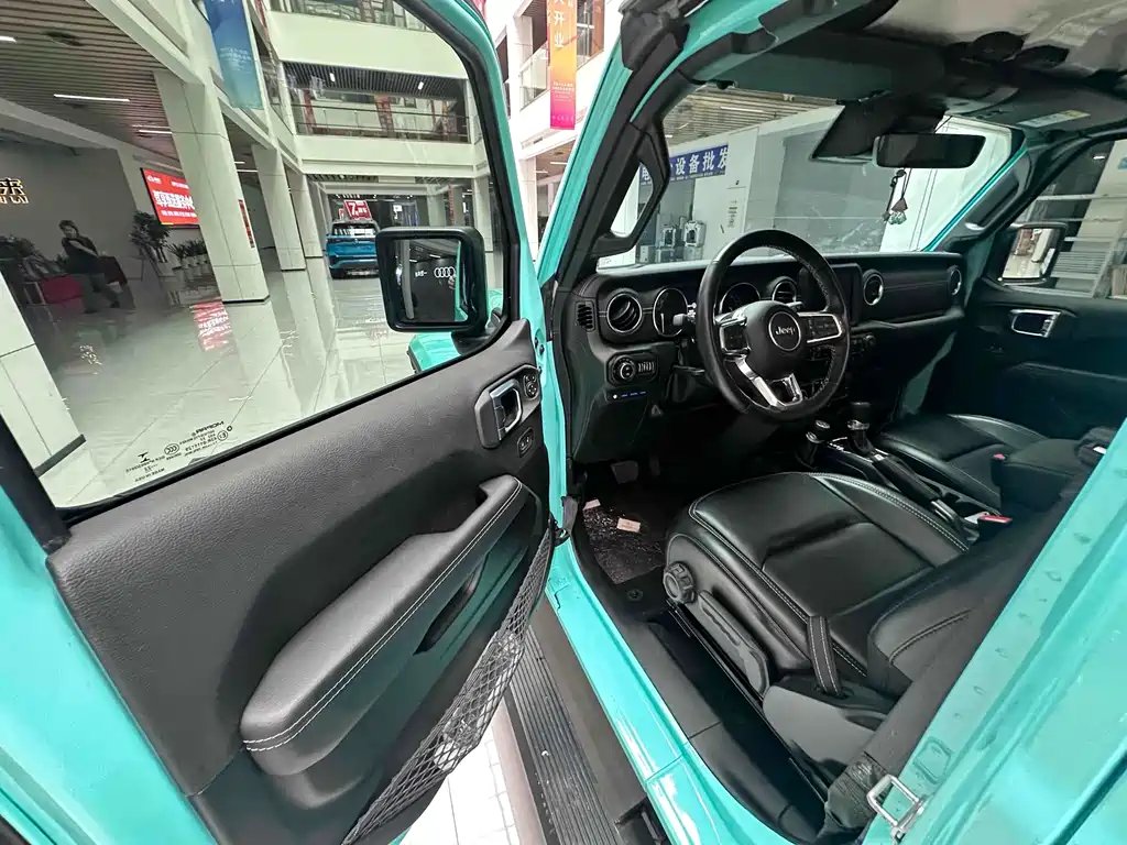 Wrangler New Energy 2021 four-door 2.0 T 4xe Sahara