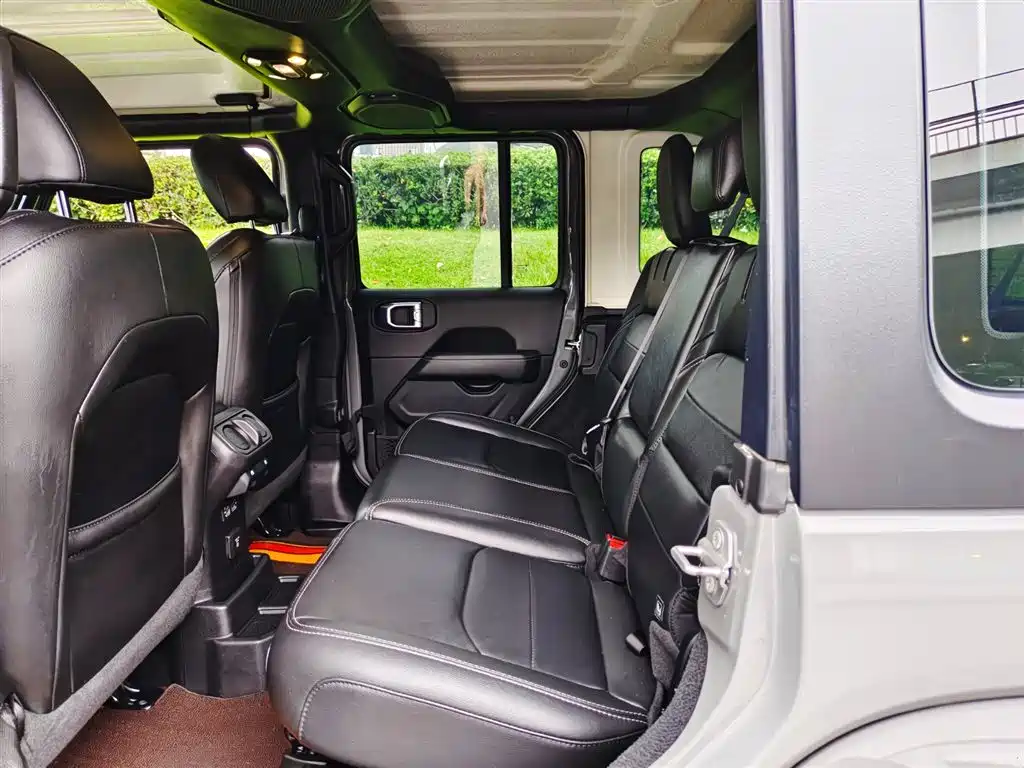 Wrangler New Energy 2021 four-door 2.0 T 4xe Sahara