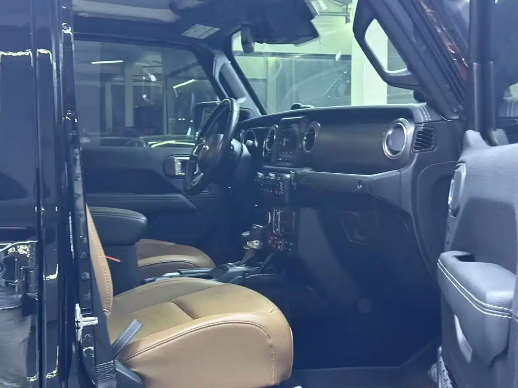 Gladiator 2022 Model 3.6L First Version