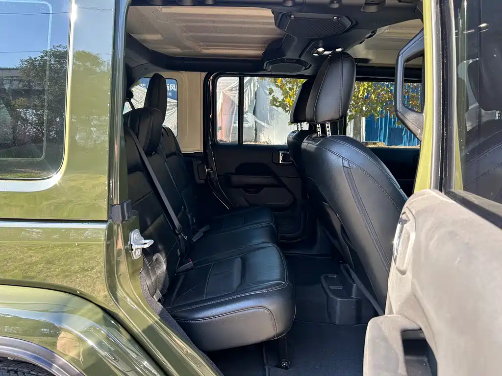 Wrangler 2022 2.0T Highland Jungle Green Limited Edition