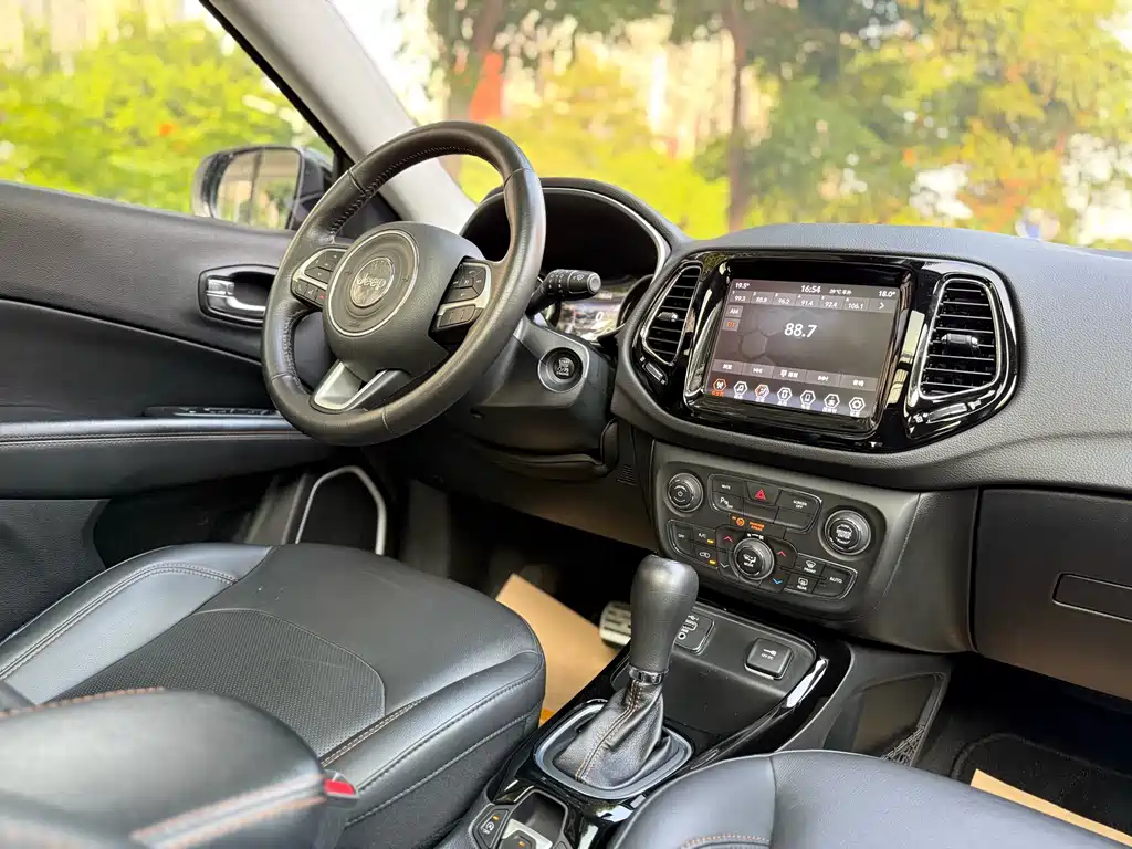 Фото машины 18