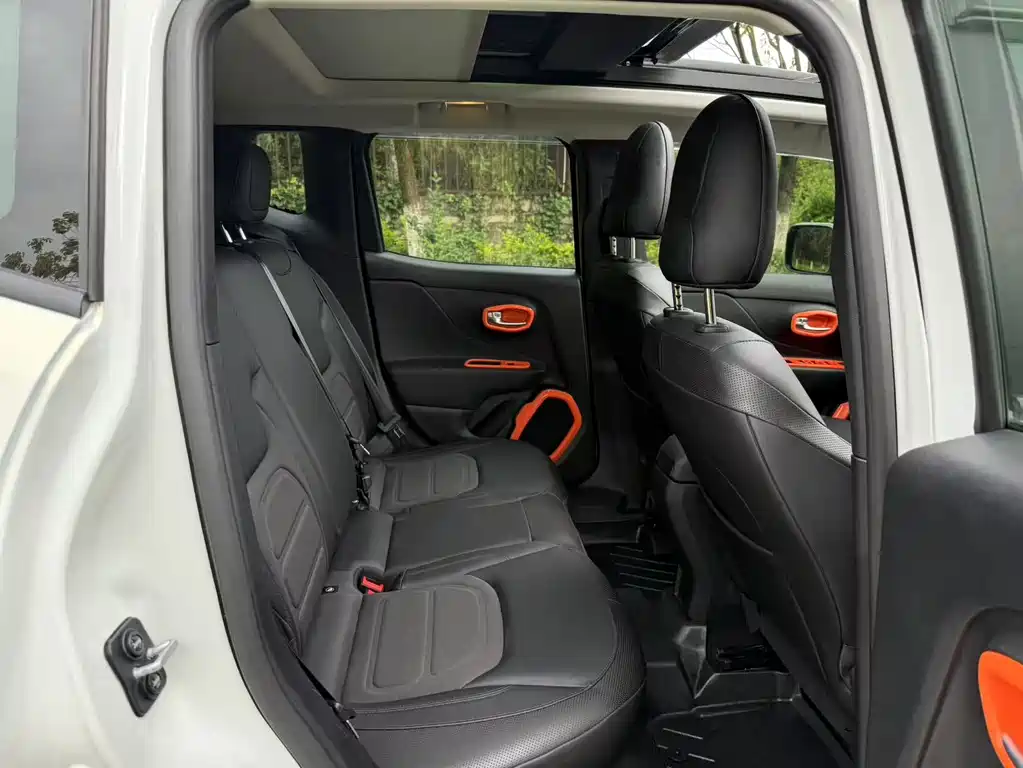 Freeman 2019 220T Automatic Nighthawk Edition