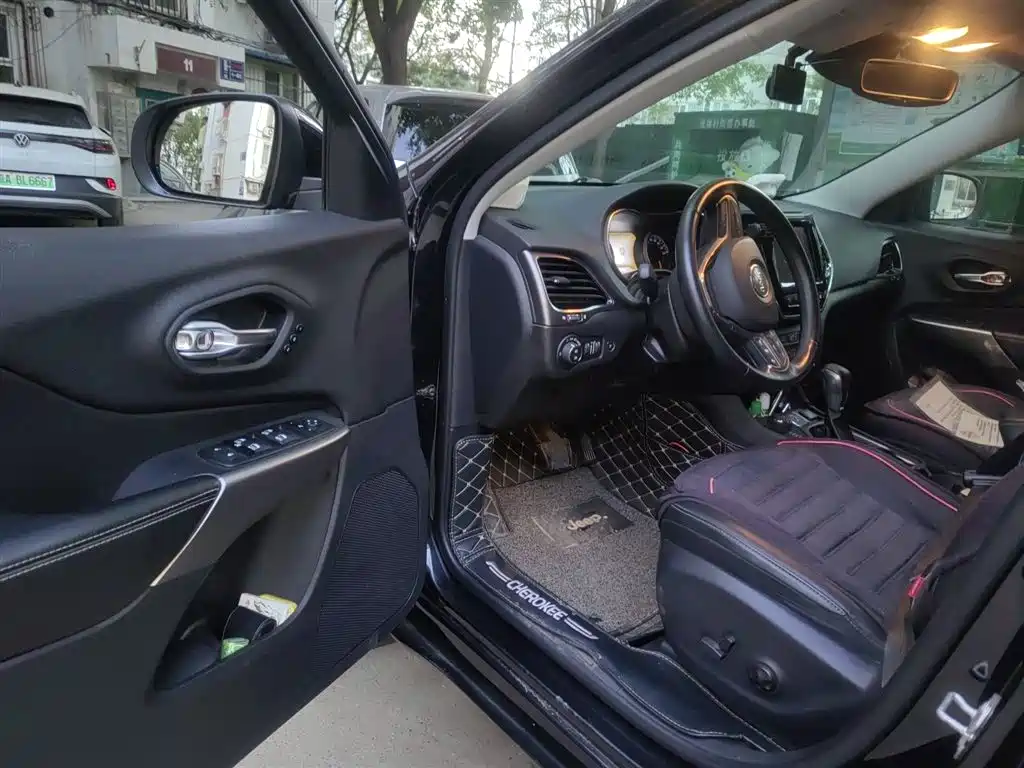 Фото машины 8