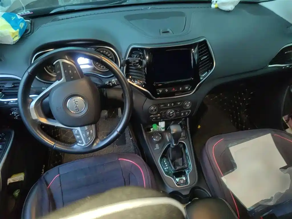 Фото машины 24