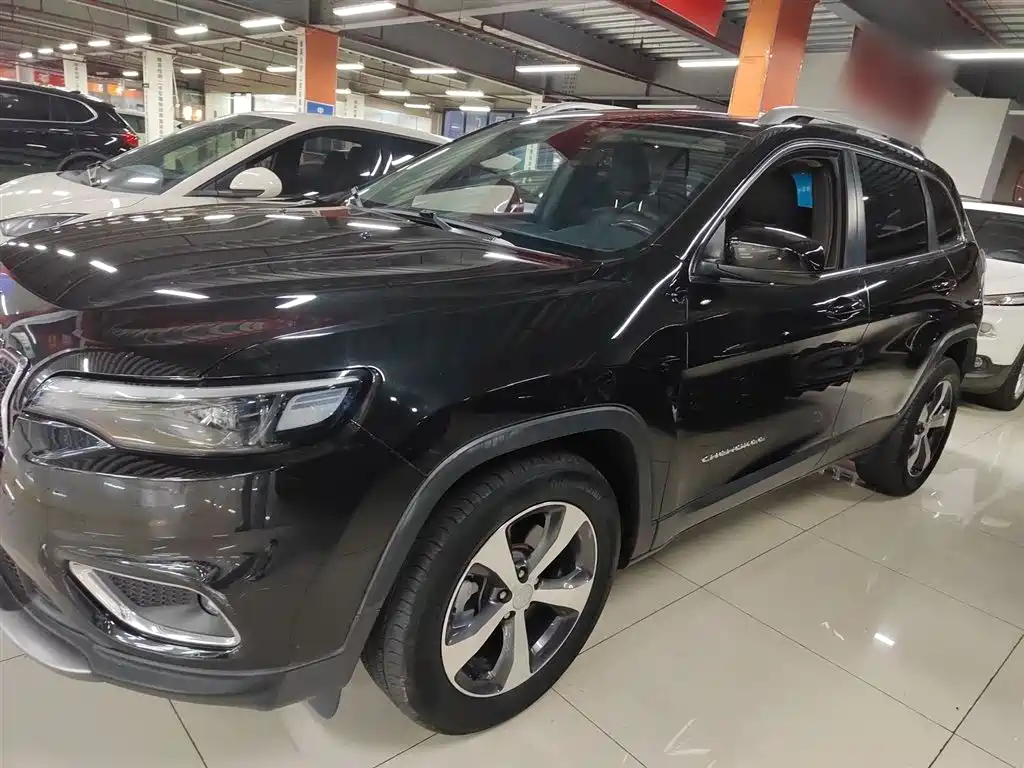 Фото машины 23