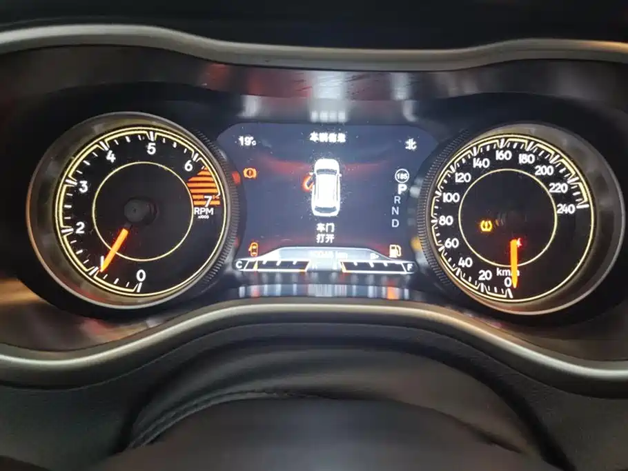 Free Light 2020 2.0L two-wheel drive classic sports version