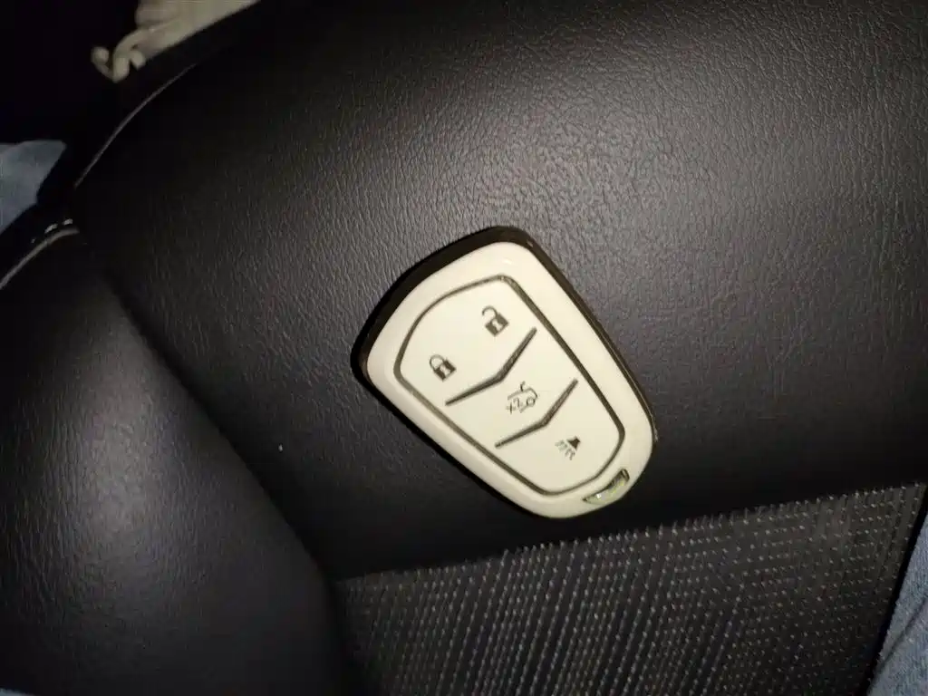 Cadillac XT4 2022 28T two-wheel drive fashion type